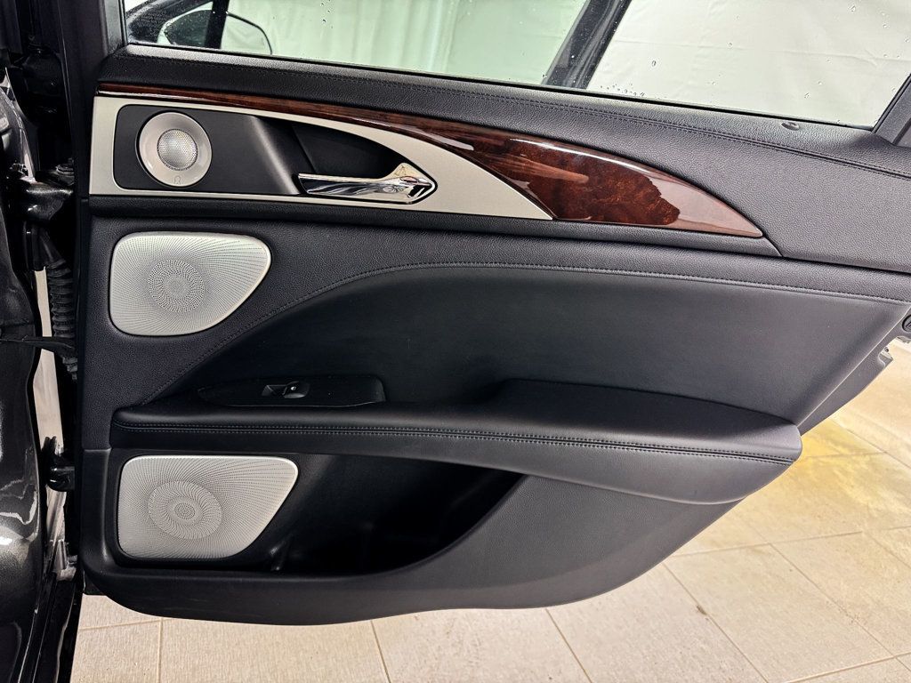 2019 Lincoln MKZ Reserve II AWD - 23020534 - 16