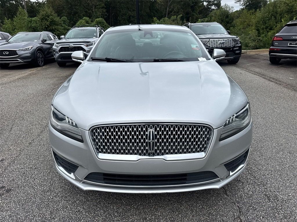 2019 Lincoln MKZ Standard photo 2