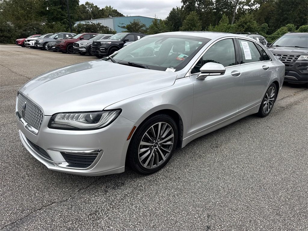 2019 Lincoln MKZ Standard photo 3