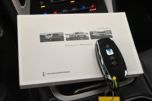 2019 Lincoln Nautilus Reserve - 22928211 - 42