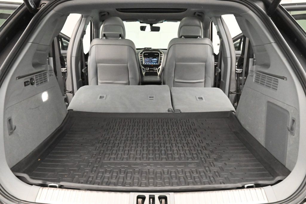 2019 Lincoln Nautilus Reserve photo 4