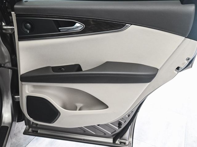 2019 Lincoln Nautilus Reserve - 22980198 - 12