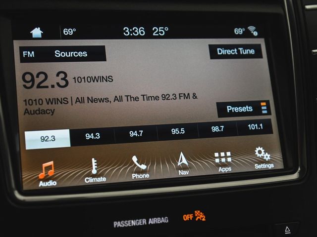 2019 Lincoln Nautilus Reserve - 22980198 - 24