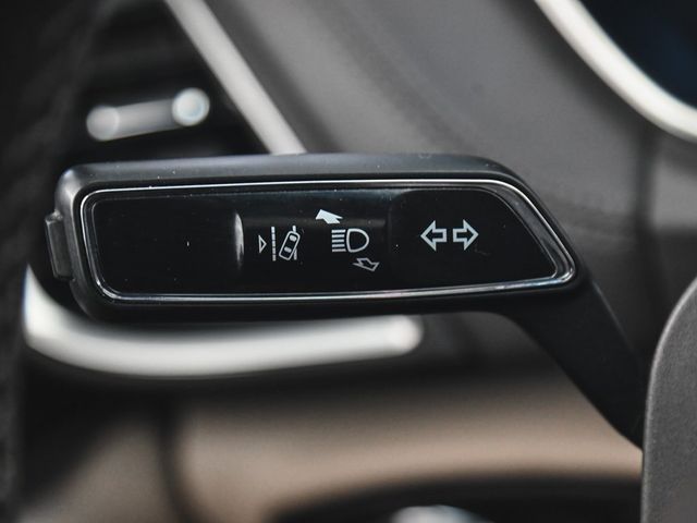 2019 Lincoln Nautilus Reserve - 22980198 - 32