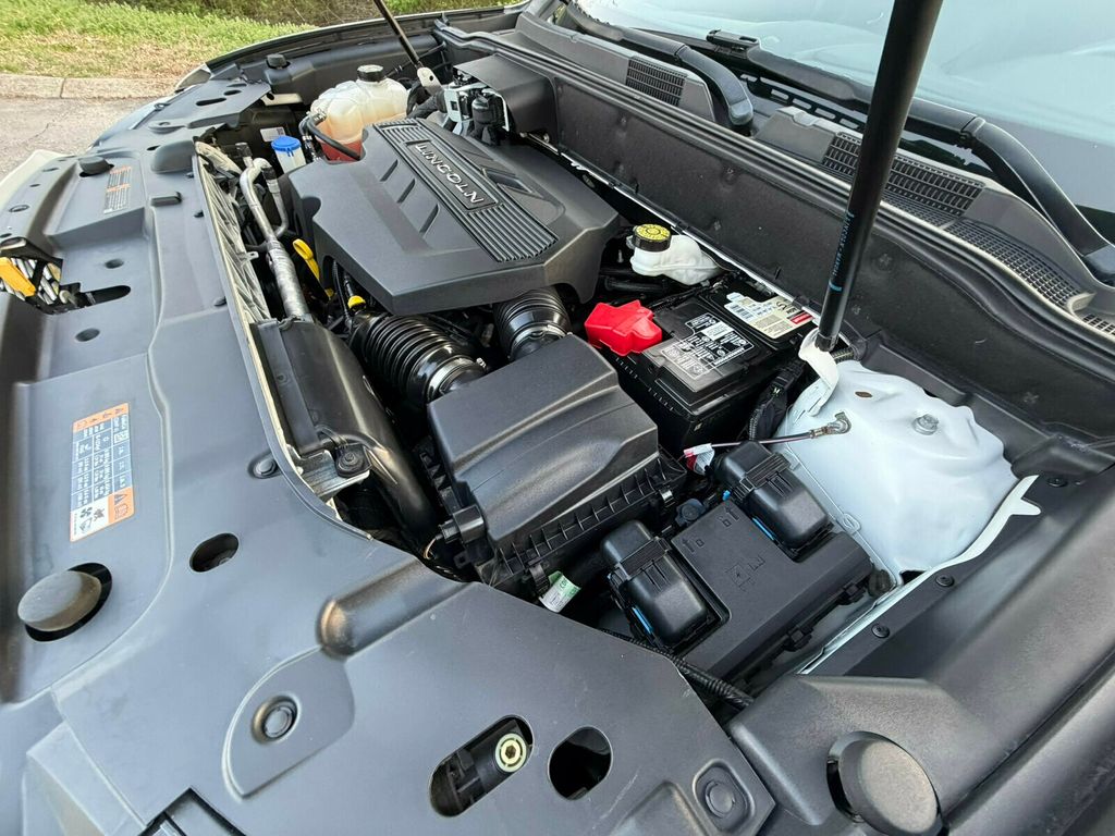 2019 Lincoln Nautilus Reserve, ALL Wheel Drive, Tech Package, Driver Assist Package - 22998312 - 17