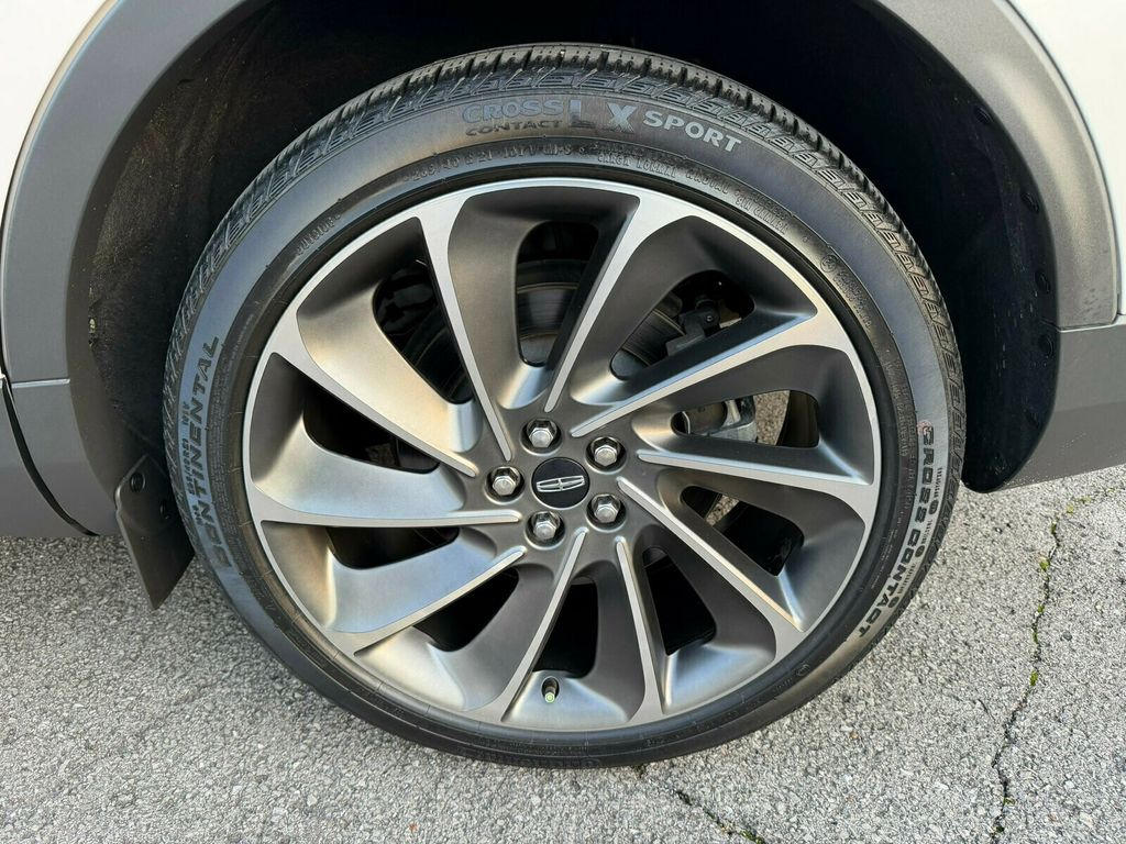 2019 Lincoln Nautilus Reserve, ALL Wheel Drive, Tech Package, Driver Assist Package - 22998312 - 19