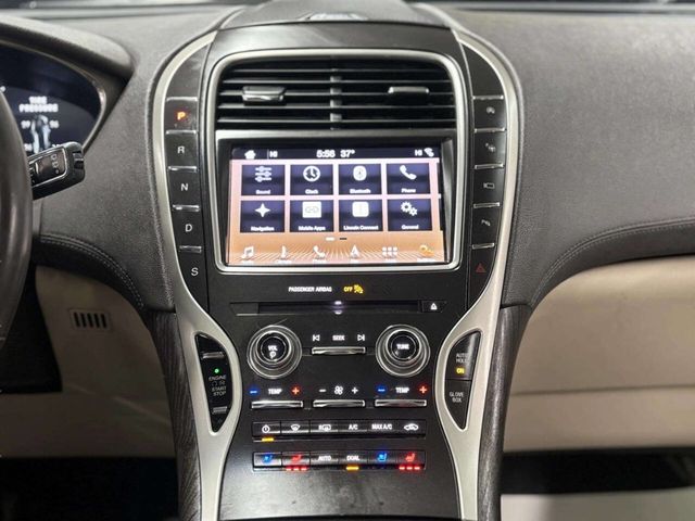 2019 Lincoln Nautilus Reserve AWD - 22982274 - 26