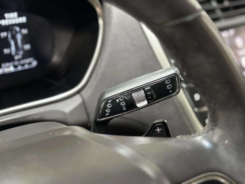 2019 Lincoln Nautilus Reserve AWD - 22982274 - 37