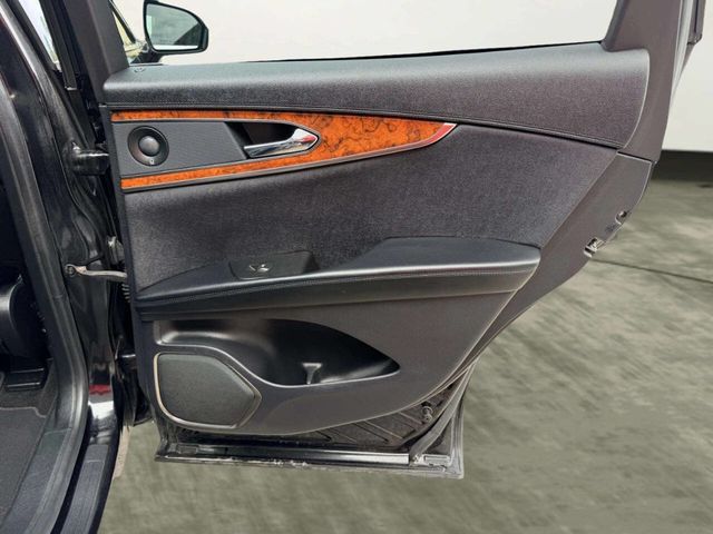 2019 Lincoln Nautilus Reserve AWD - 23037396 - 25