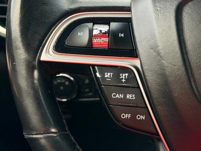 2019 Lincoln Nautilus Reserve AWD - 23037396 - 34