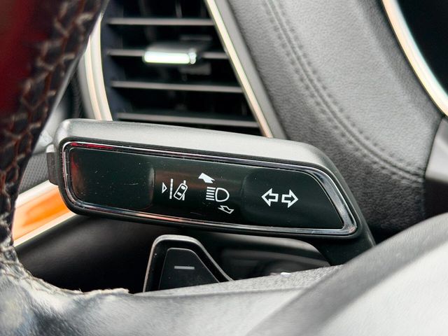 2019 Lincoln Nautilus Reserve AWD - 23037396 - 35