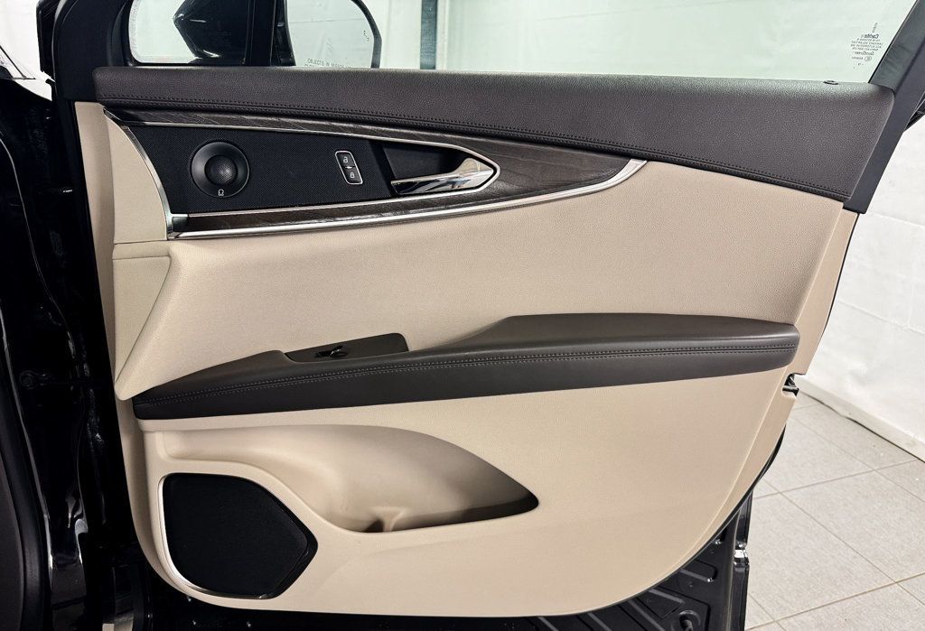 2019 Lincoln Nautilus Reserve AWD - 23067251 - 15