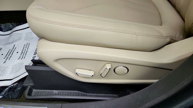 2019 Lincoln Nautilus Reserve AWD w/ Tech Package & Driver Assistance - 23086773 - 11