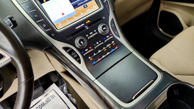 2019 Lincoln Nautilus Reserve AWD w/ Tech Package & Driver Assistance - 23086773 - 16