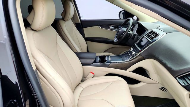 2019 Lincoln Nautilus Reserve AWD w/ Tech Package & Driver Assistance - 23086773 - 23