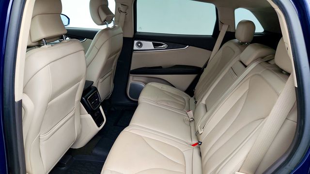 2019 Lincoln Nautilus Reserve AWD w/ Ultimate, Technology & Driver Assistance Packages - 22969119 - 19