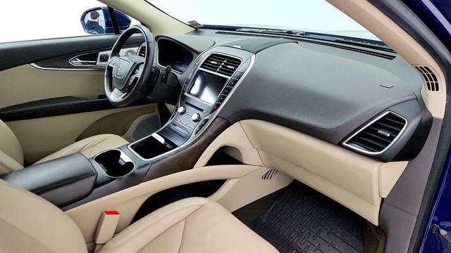 2019 Lincoln Nautilus Reserve AWD w/ Ultimate, Technology & Driver Assistance Packages - 22969119 - 23