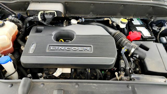 2019 Lincoln Nautilus Reserve AWD w/ Ultimate, Technology & Driver Assistance Packages - 22969119 - 26