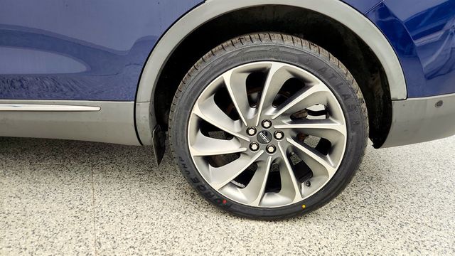 2019 Lincoln Nautilus Reserve AWD w/ Ultimate, Technology & Driver Assistance Packages - 22969119 - 7