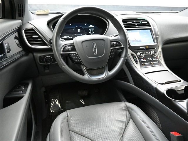 2019 Lincoln Nautilus Reserve photo 16