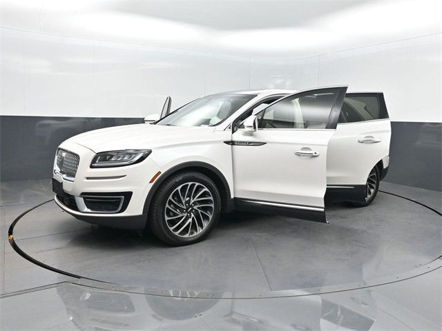2019 Lincoln Nautilus Reserve photo 32