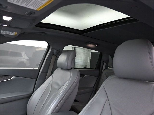 2019 Lincoln Nautilus Reserve photo 8