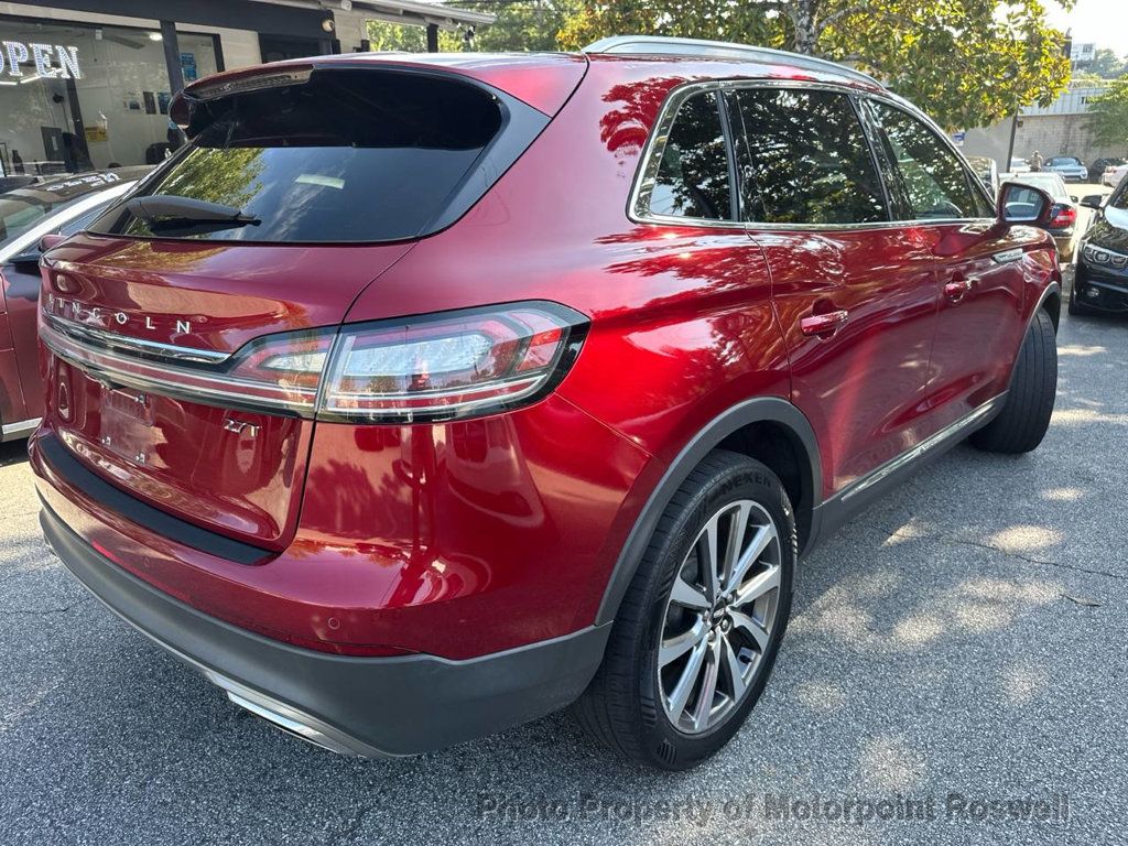 2019 Lincoln Nautilus Select photo 2