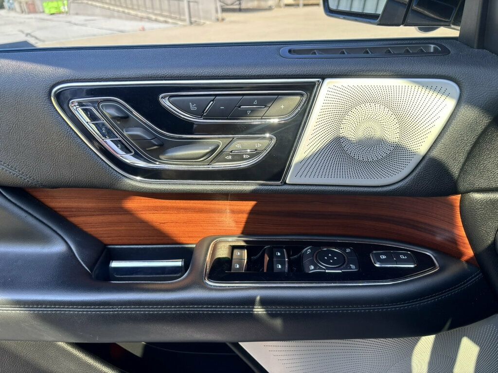 2019 Lincoln Navigator 2019 Lincoln Navigator Reserve - 23071628 - 44