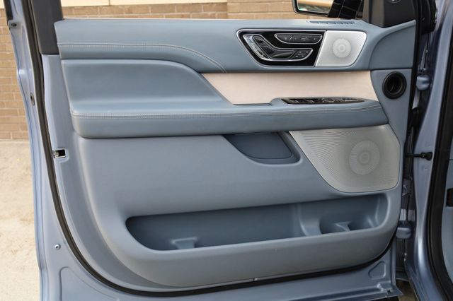 2019 Lincoln Navigator 4x4 Black Label - 22947444 - 12