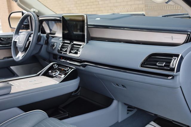 2019 Lincoln Navigator 4x4 Black Label - 22947444 - 26