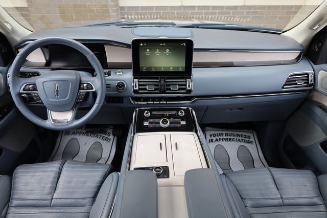 2019 Lincoln Navigator 4x4 Black Label - 22947444 - 27