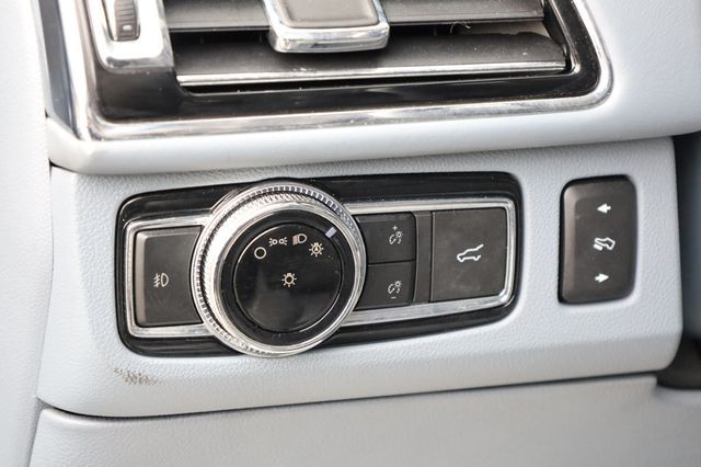 2019 Lincoln Navigator 4x4 Black Label - 22947444 - 33