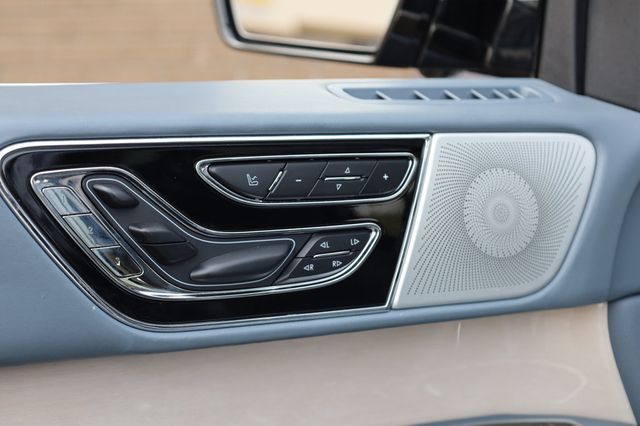 2019 Lincoln Navigator 4x4 Black Label - 22947444 - 35