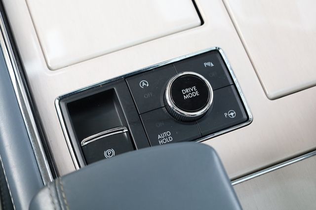 2019 Lincoln Navigator 4x4 Black Label - 22947444 - 43