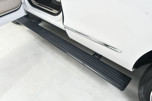 2019 Lincoln Navigator 4x4 Reserve - 22977729 - 17