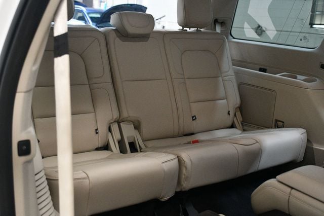 2019 Lincoln Navigator 4x4 Reserve - 22977729 - 40