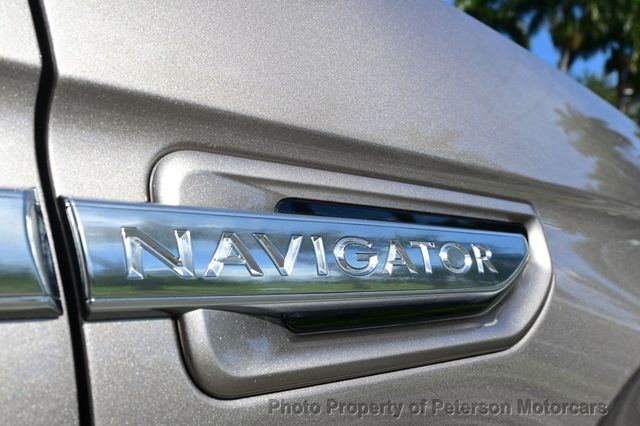 2019 Lincoln Navigator 4x4 Reserve - 22957229 - 16