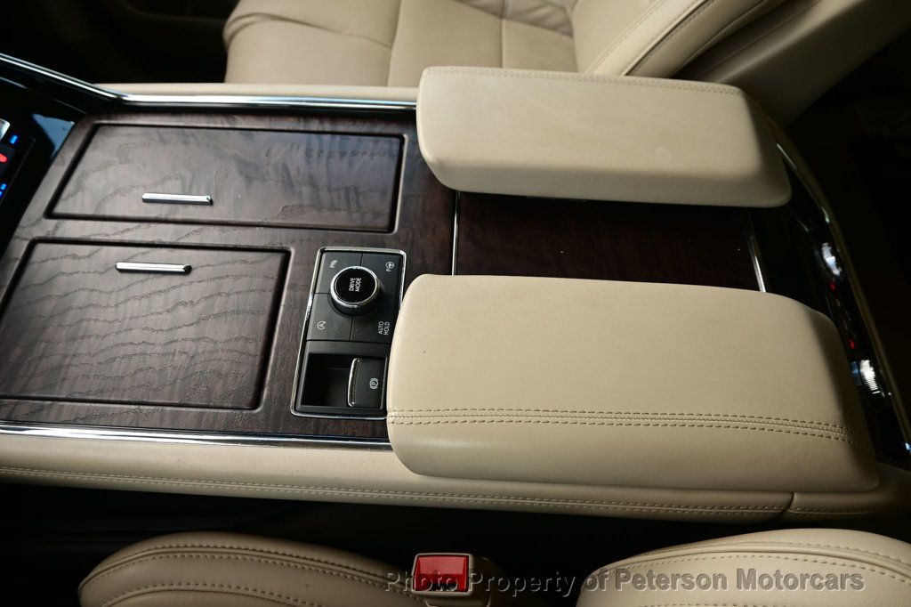 2019 Lincoln Navigator 4x4 Reserve - 22957229 - 31