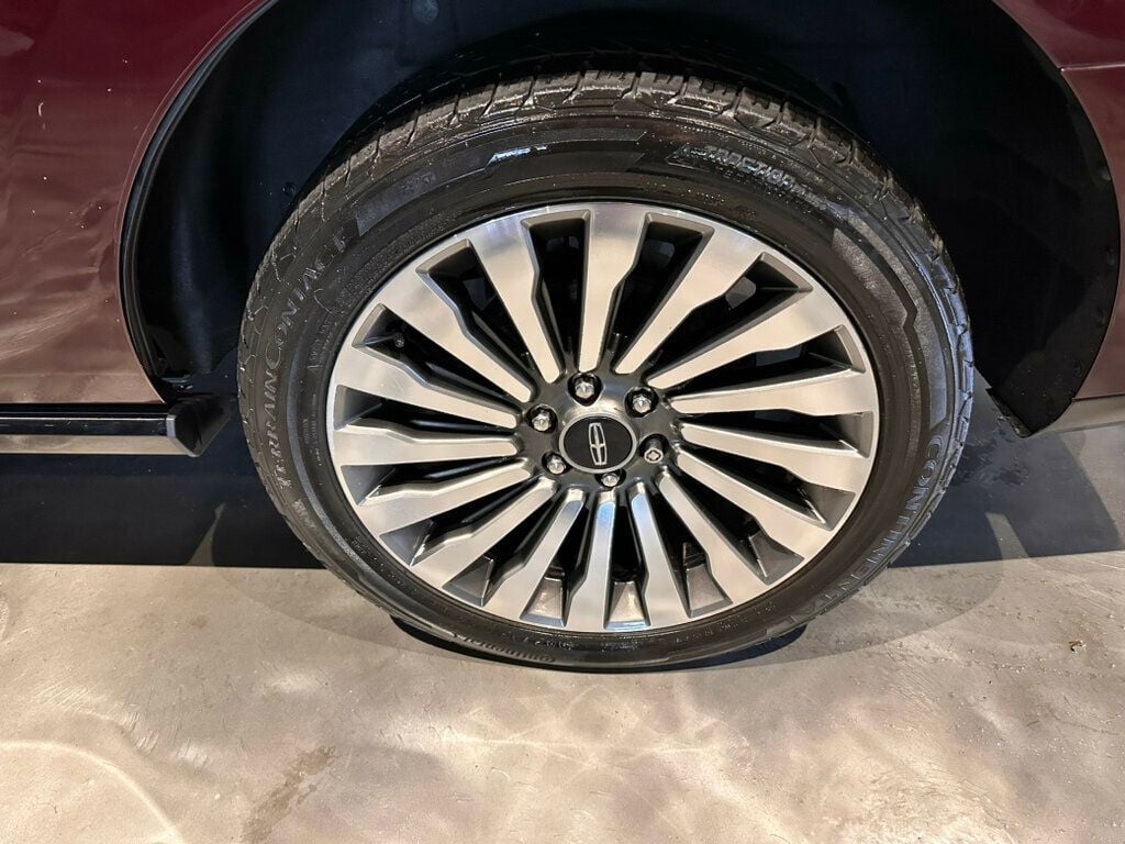 2019 Lincoln Navigator 4x4/Reserve/Htd&CldMassageSeats/PanoRoof/RearSeatEntertainment - 23022531 - 10