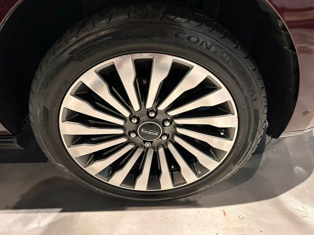 2019 Lincoln Navigator 4x4/Reserve/Htd&CldMassageSeats/PanoRoof/RearSeatEntertainment - 23022531 - 12