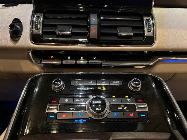 2019 Lincoln Navigator 4x4/Reserve/Htd&CldMassageSeats/PanoRoof/RearSeatEntertainment - 23022531 - 16