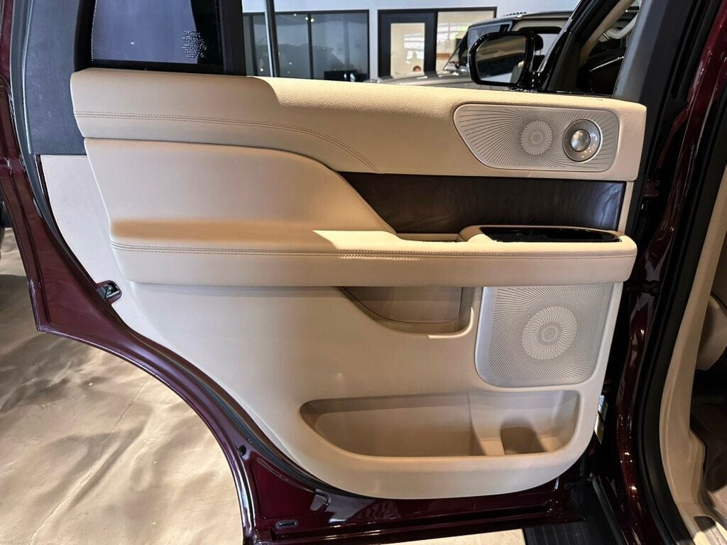 2019 Lincoln Navigator 4x4/Reserve/Htd&CldMassageSeats/PanoRoof/RearSeatEntertainment - 23022531 - 21