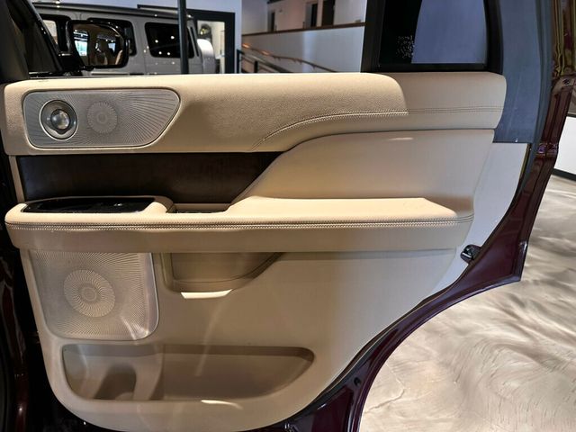 2019 Lincoln Navigator 4x4/Reserve/Htd&CldMassageSeats/PanoRoof/RearSeatEntertainment - 23022531 - 27