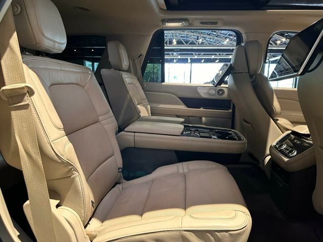 2019 Lincoln Navigator 4x4/Reserve/Htd&CldMassageSeats/PanoRoof/RearSeatEntertainment - 23022531 - 28