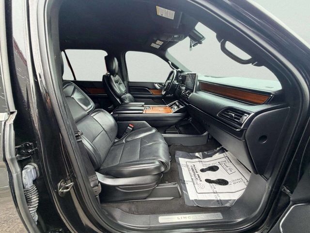 2019 Lincoln Navigator Base 4x4 4dr SUV - 23045398 - 33