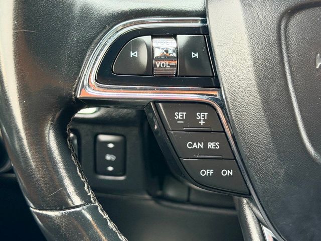 2019 Lincoln Navigator Base 4x4 4dr SUV - 23045398 - 36