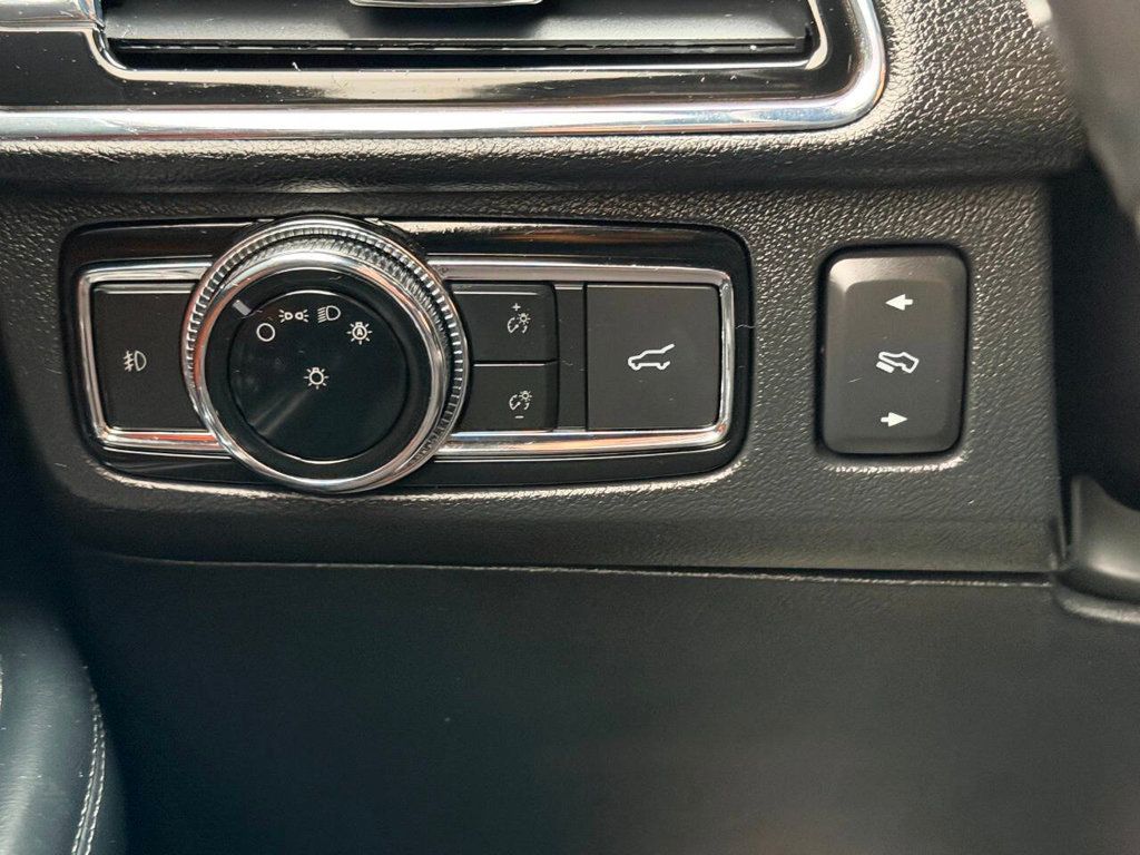 2019 Lincoln Navigator Base 4x4 4dr SUV - 23045398 - 39