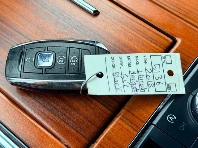 2019 Lincoln Navigator Base 4x4 4dr SUV - 23045398 - 62