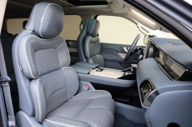 2019 Lincoln Navigator Black Label - 23032472 - 28