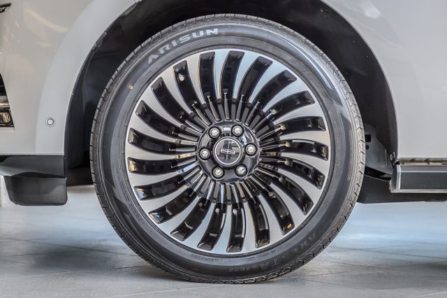 2019 Lincoln Navigator NAVIGATOR 4X4 BLACK LABEL WHITE ON MAHOGANY RED NAV QUADCAPTAINS - 22947084 - 13